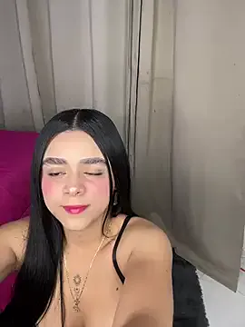 Dulcekitty__ on StripChat