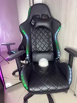 ElectraRhodes1 on StripChat