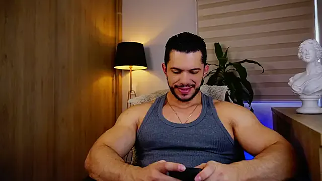 Erick_Thompsonx on StripChat