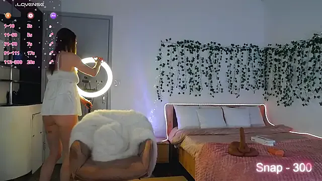 EvaLone1 — Doggy on the floor & ASS SLAPS 