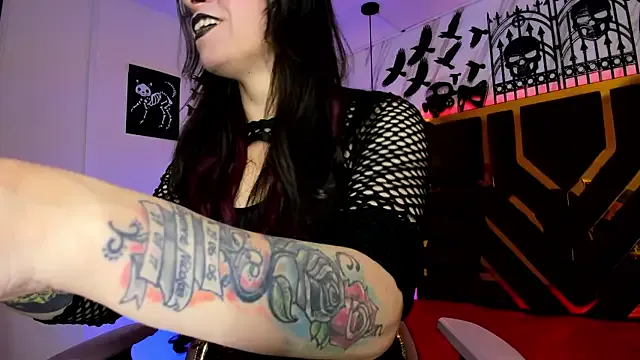 Evangelinejoness_ on StripChat