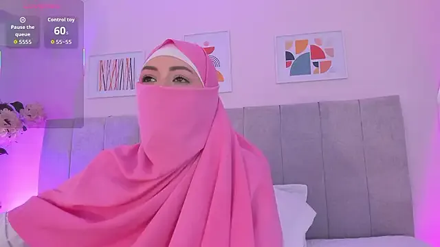 fatiima_ on StripChat