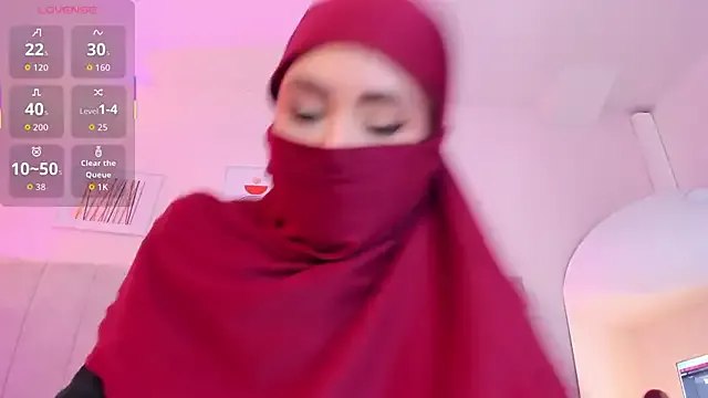 fatiima_ on StripChat