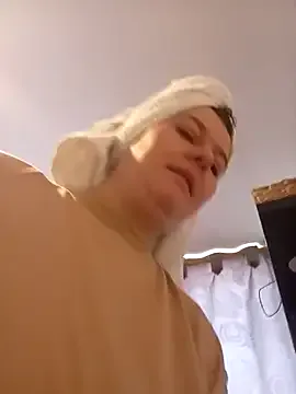 Fernandar2025 on StripChat