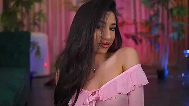 GinaValentinna on StripChat