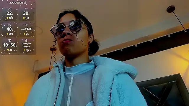 Hanna_Cornee_ on StripChat 