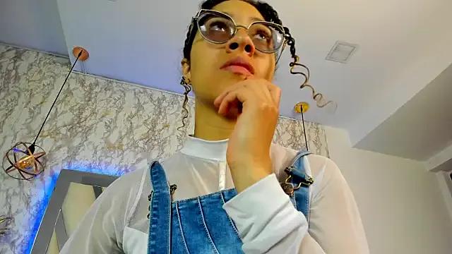 Hanna_Cornee_ on StripChat 