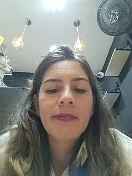 Hanny_24 on StripChat