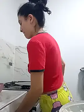 honeyhotgirl19 on StripChat