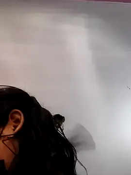 Hot-komall on StripChat