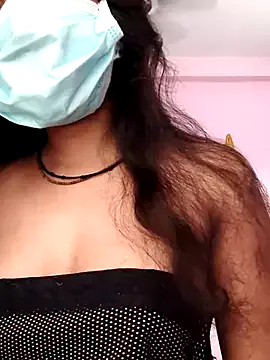 Hot-komall on StripChat