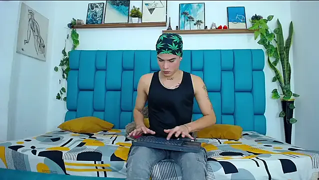 Hot_Boys_Latinos_X — ful naked