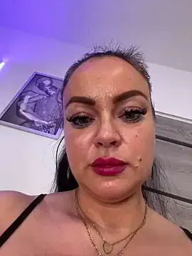 HotLivv69 on StripChat