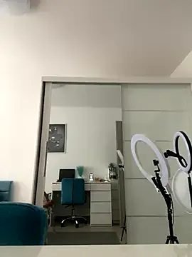 HotLivv69 on StripChat