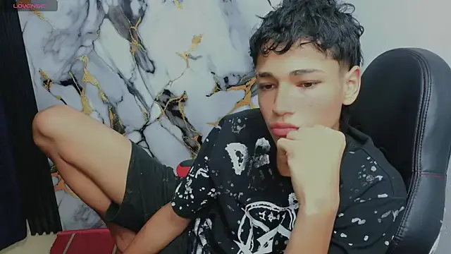 Im_david02 on StripChat