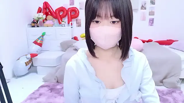 Im_Yu-na on StripChat