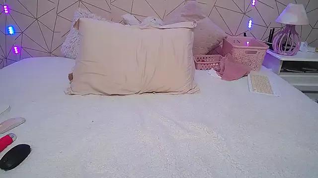 Irresistible24 on StripChat 