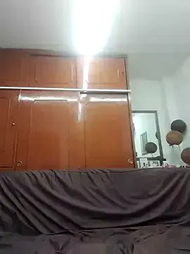 Isaandysex2428 on StripChat 