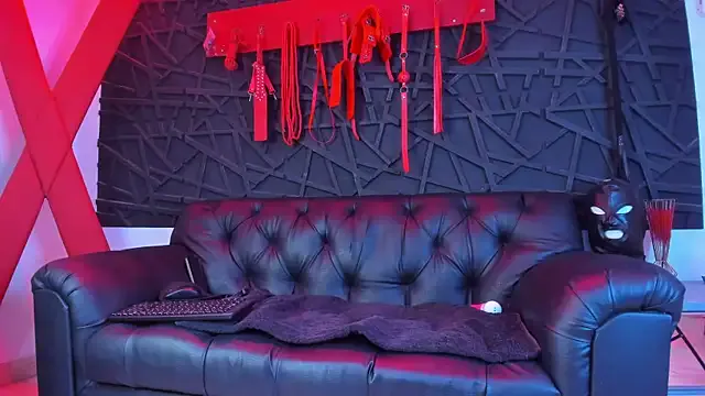 Ivannaakozlov_ on StripChat