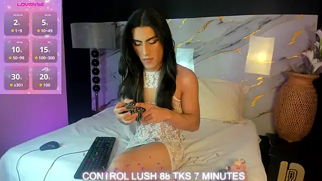 Jacky-wolf1 on StripChat