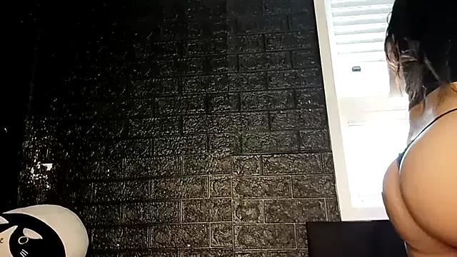 Japabaixinha on StripChat 