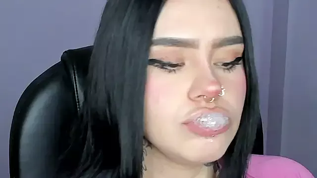 Jas_miin on StripChat