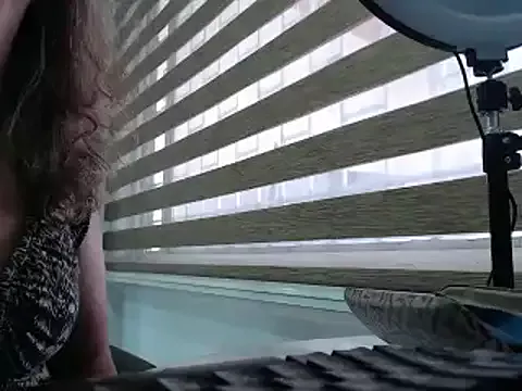 jesy_hot on StripChat