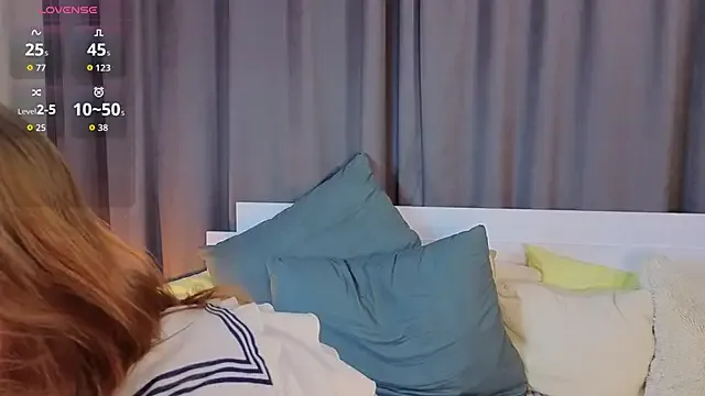 JulietteRain on StripChat