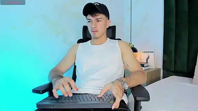 Justin_duque on StripChat