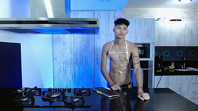 KamiSuarez on StripChat