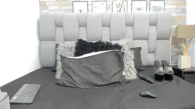 KariinaTaylor on StripChat