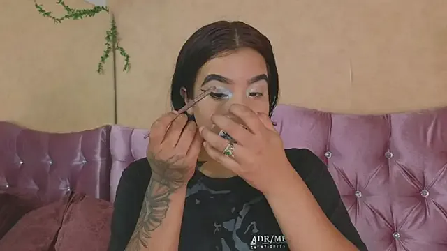 KARINAJTORRES — Spank ass red