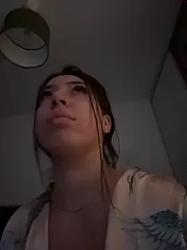 KimArts on StripChat