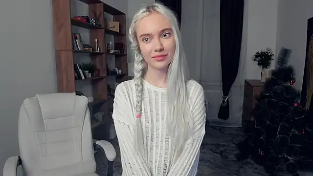 KristalCrowner on StripChat