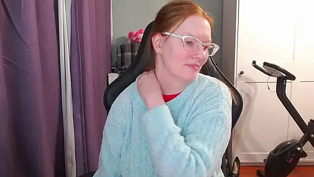 Lady_Inari on StripChat