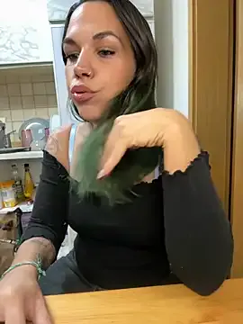 Lady_Knaller on StripChat