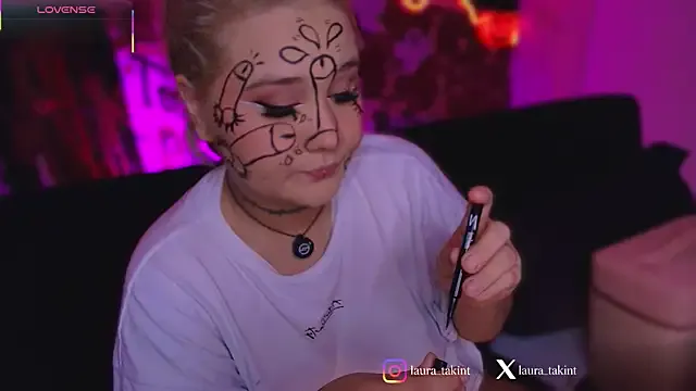 Laura_takint on StripChat