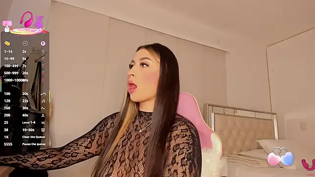 Lauuuuuuuu_ on StripChat