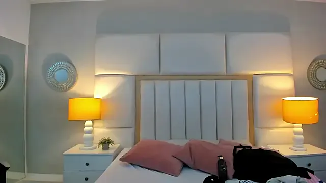 LaylaaDoll on StripChat