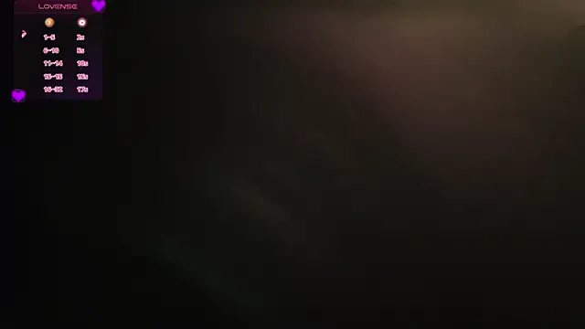 LeillaaX on StripChat
