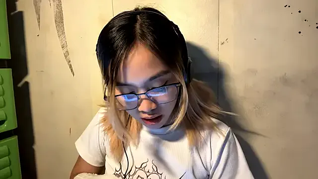 LenoraFrailey on StripChat