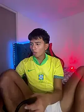 Leonarrrd_01 on StripChat