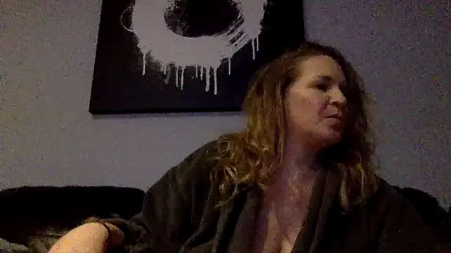 less-is-moore — boobs close