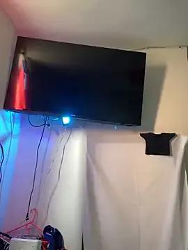 LiliJones_ — Vibe clamps on my nips