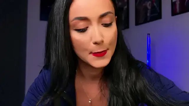 LilithBlaze_ on StripChat 