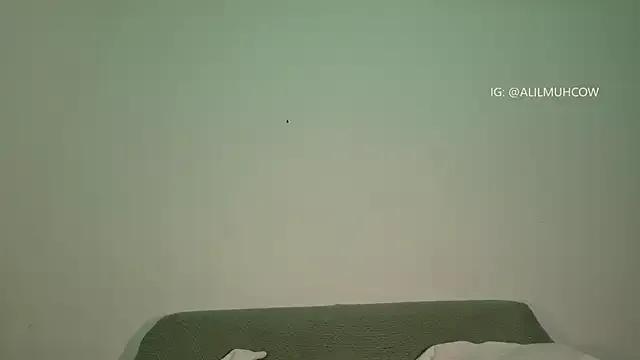 Lilmuh_ on StripChat 