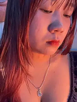 Liness101 on StripChat