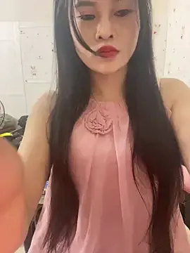 Lissa_xinh09 on StripChat