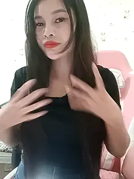 Lissa_xinh09 on StripChat