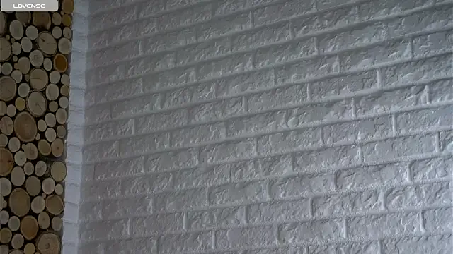 LowOncoming on StripChat